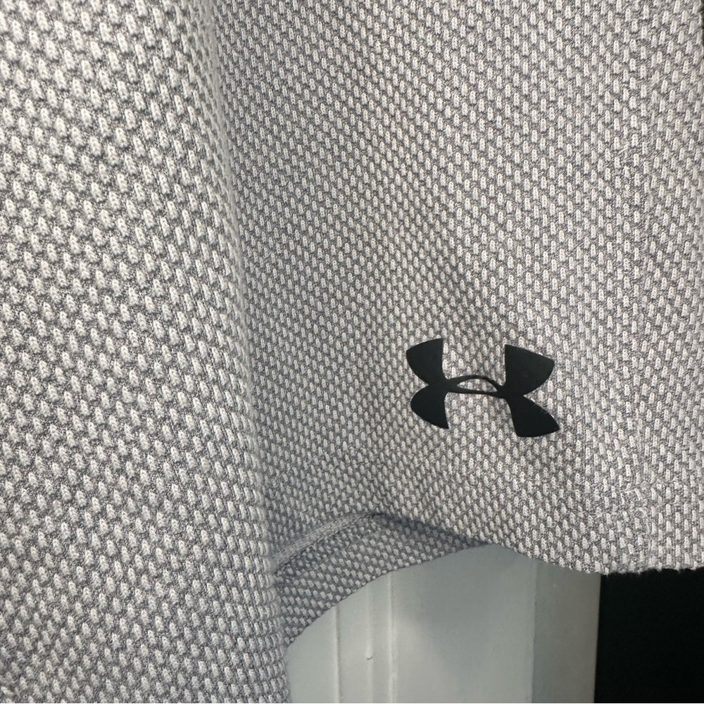 Under Armour Men's Large Drawstring Shorts Textured Waffle Fitted Gray - Picture 4 of 8